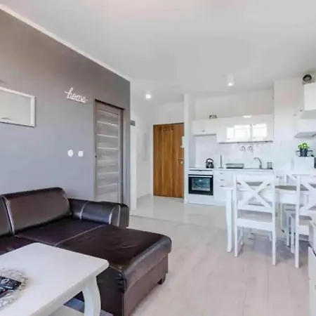 Golden Apartments&glamping-w25c